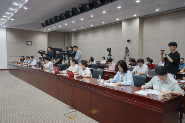 安徽省政府召開全省新能源和節能環保產業新聞發布會